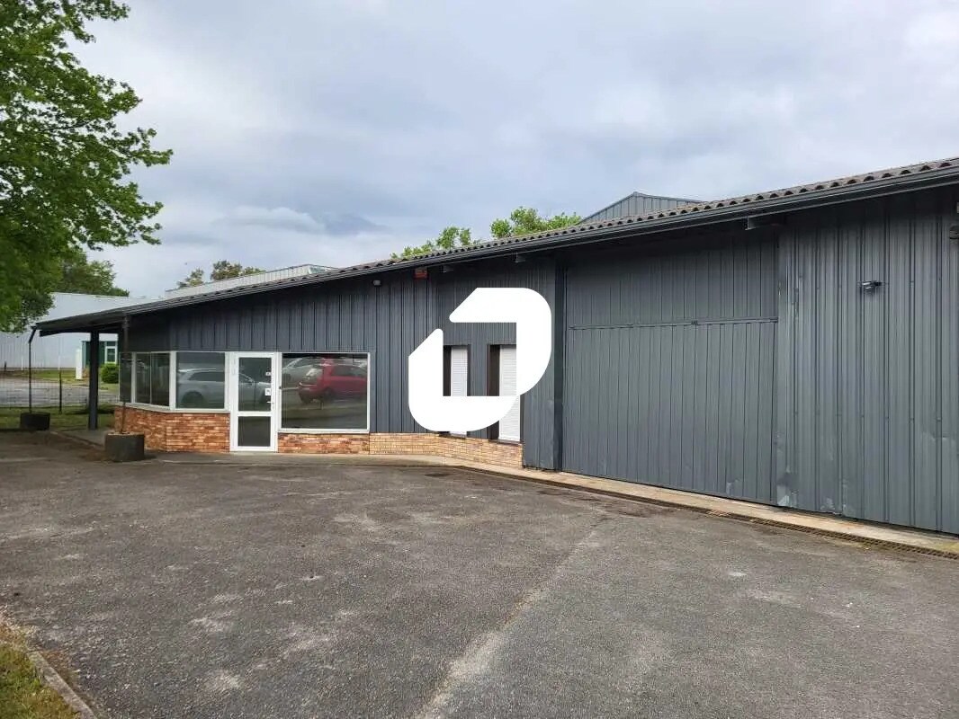 Office in Gradignan to rent Building Photo- Image 1 of 20