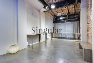 Retail in Barcelona, Barcelona to rent Interior Photo- Image 1 of 17