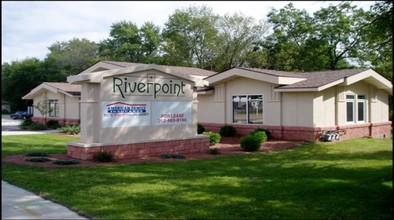 1519 E Washington St, West Bend, WI for rent Building Photo- Image 1 of 9