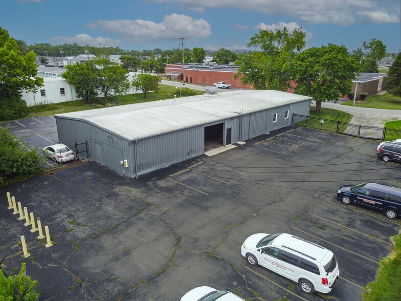 2107 Jergens Rd, Dayton, OH for sale - Building Photo - Image 1 of 44