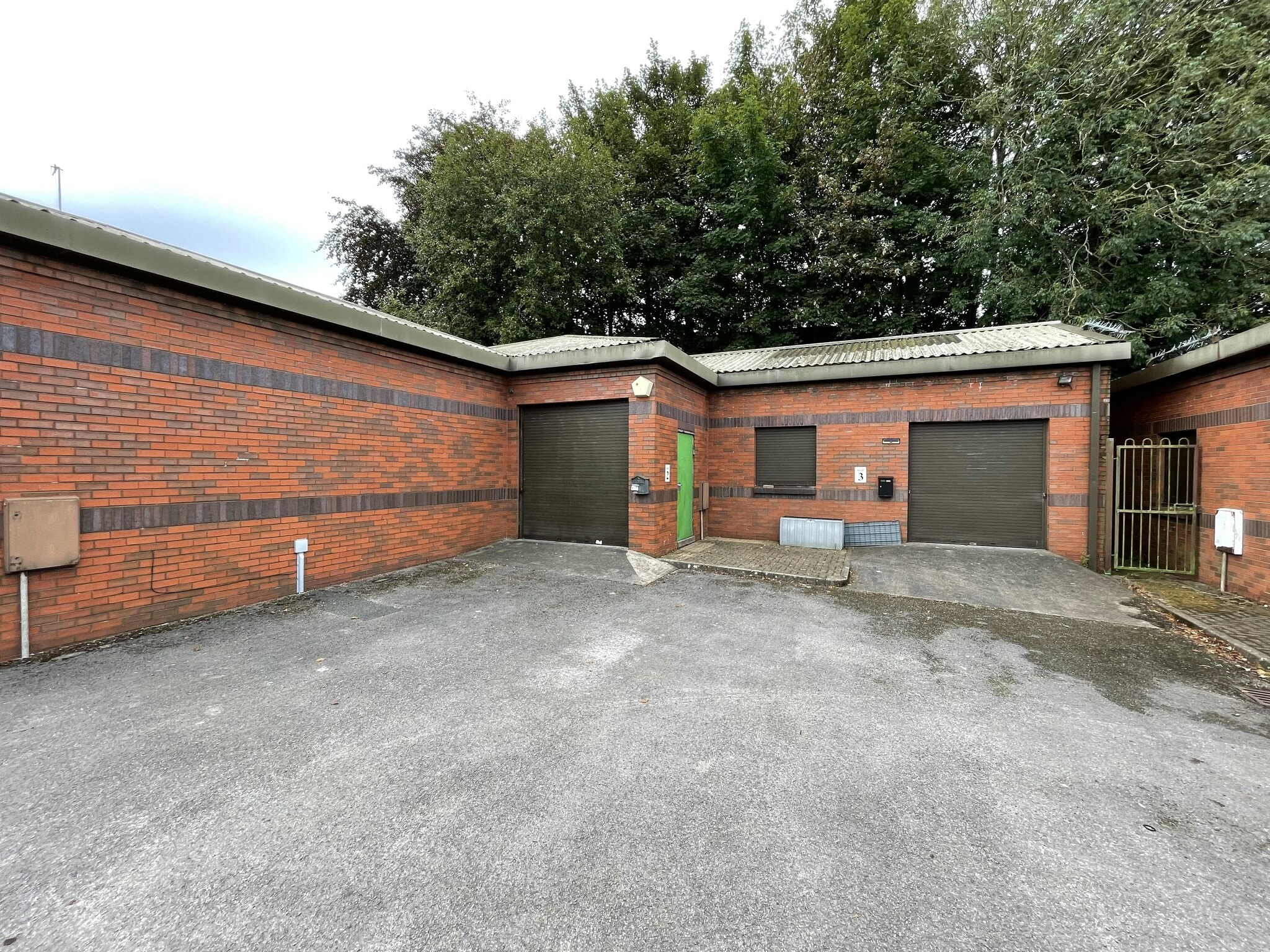 Station St, Leek to rent Primary Photo- Image 1 of 6