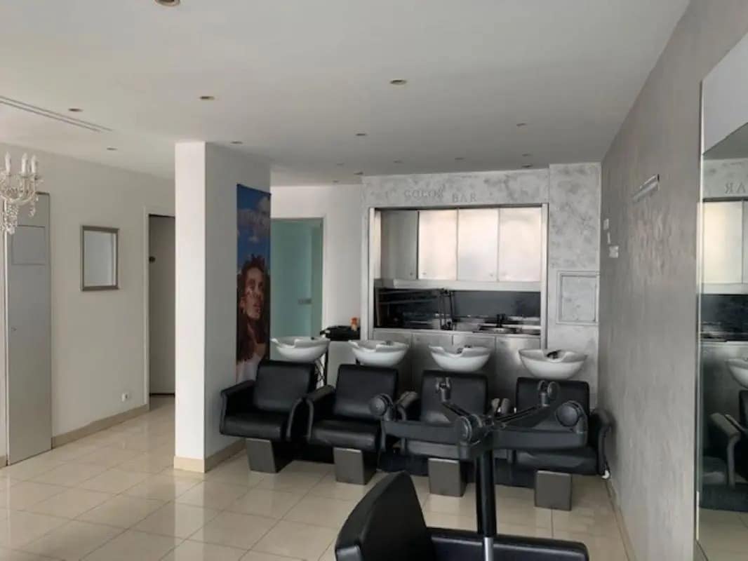 96 Rue De Verdun, Suresnes to rent Interior Photo- Image 1 of 9