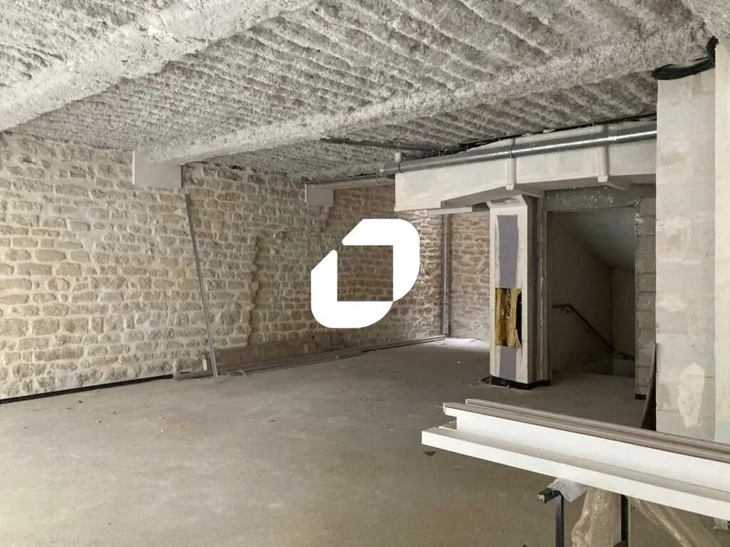 Location Commerce 108 m² - Photo 1