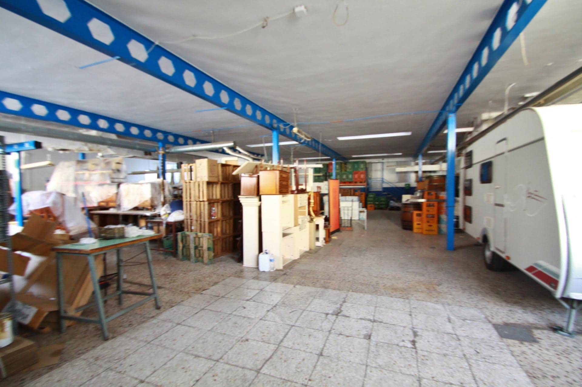 Industrial in Salinas, Alicante to rent Interior Photo- Image 1 of 9