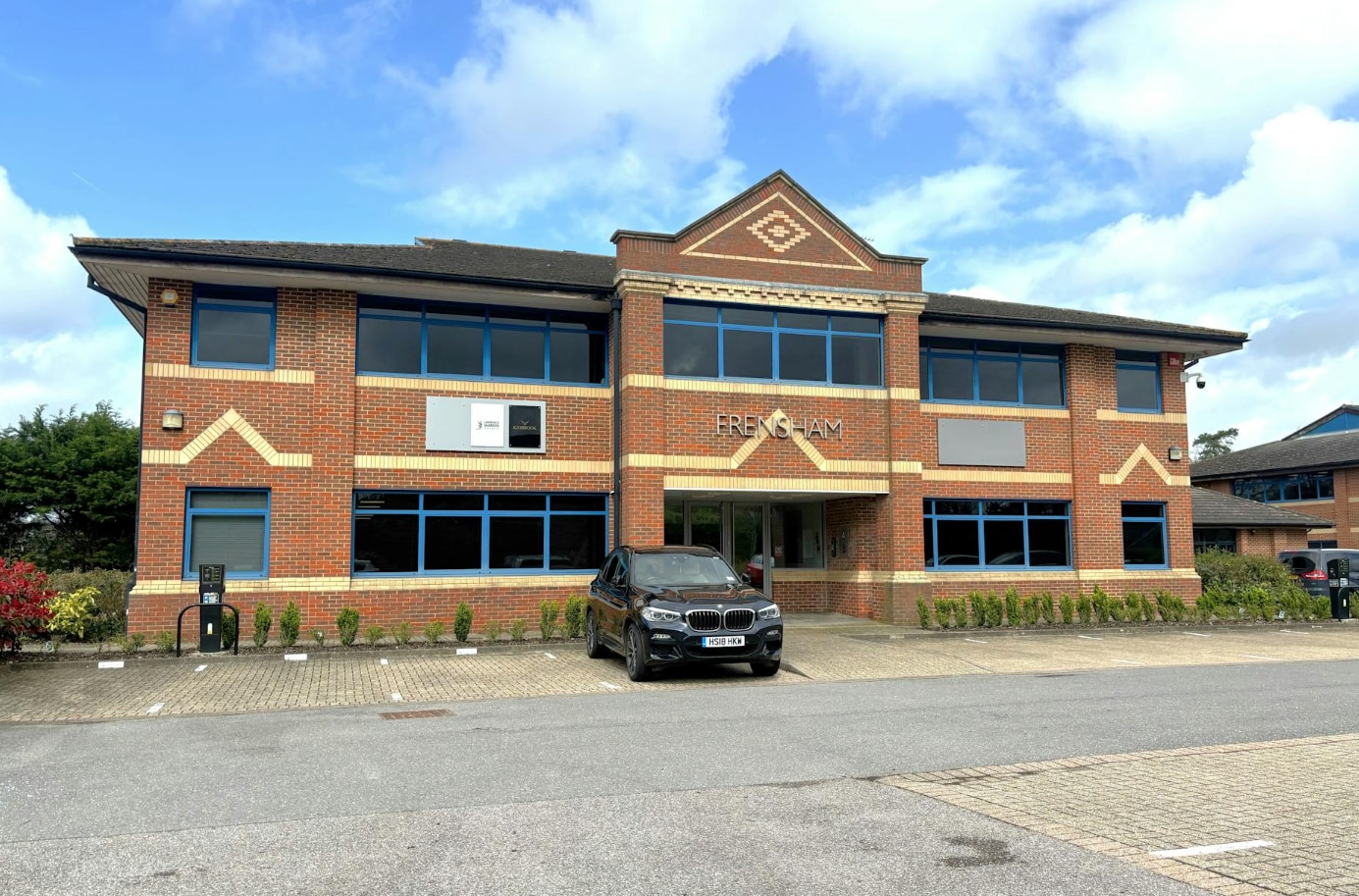 Weydon Ln, Farnham to rent Building Photo- Image 1 of 1