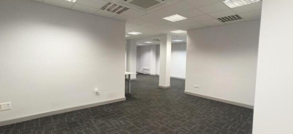 Office / Retail in Toledo, Toledo to rent - Interior Photo - Image 2 of 3