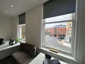 8 The Downs, Altrincham to rent Interior Photo- Image 1 of 1