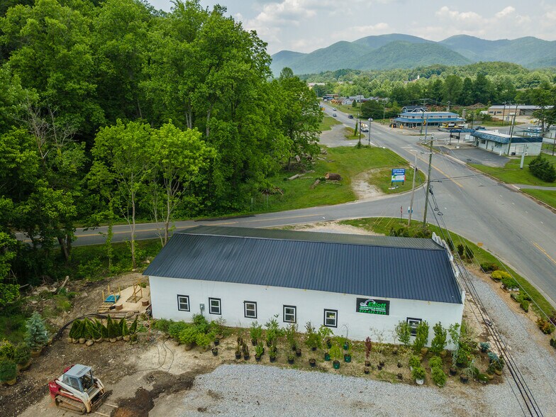 1961 US-70 Hwy, Marion, NC for sale - Building Photo - Image 2 of 15