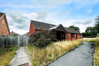 Hole Ln, Farnham for rent Building Photo- Image 1 of 4