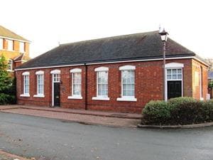 Holyhead Rd, Telford to rent Primary Photo- Image 1 of 3