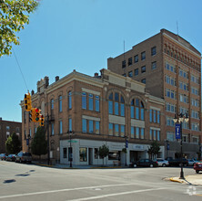 174-186 E Market St, Sandusky, OH for rent Building Photo- Image 1 of 3