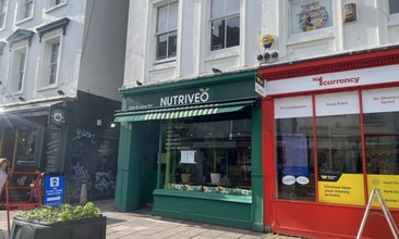 37 Ship St, Brighton to rent Building Photo- Image 1 of 3