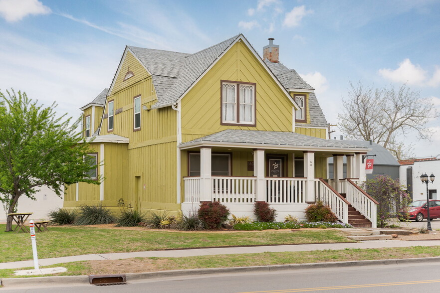 1601 N Blackwelder Ave, Oklahoma City, OK for rent - Building Photo - Image 2 of 23