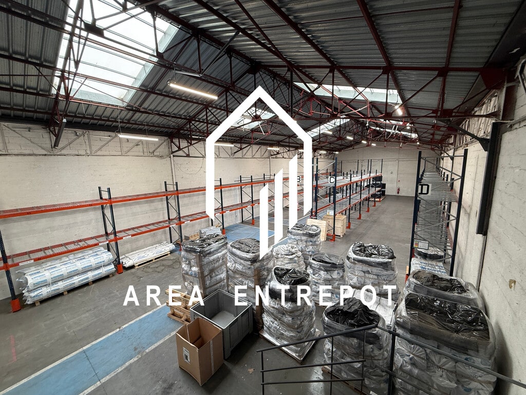 Location Local d'activités 595 m² - Photo 1