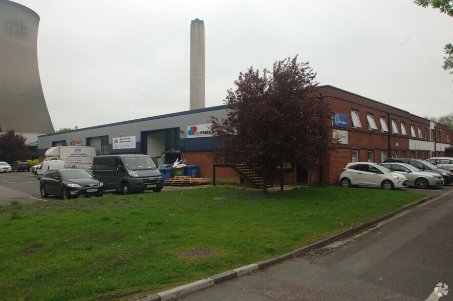 Basil Hill Rd, Didcot to rent - Building Photo - Image 3 of 6
