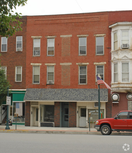 958-962 Pennsylvania Ave, Tyrone, PA for sale - Primary Photo - Image 1 of 1