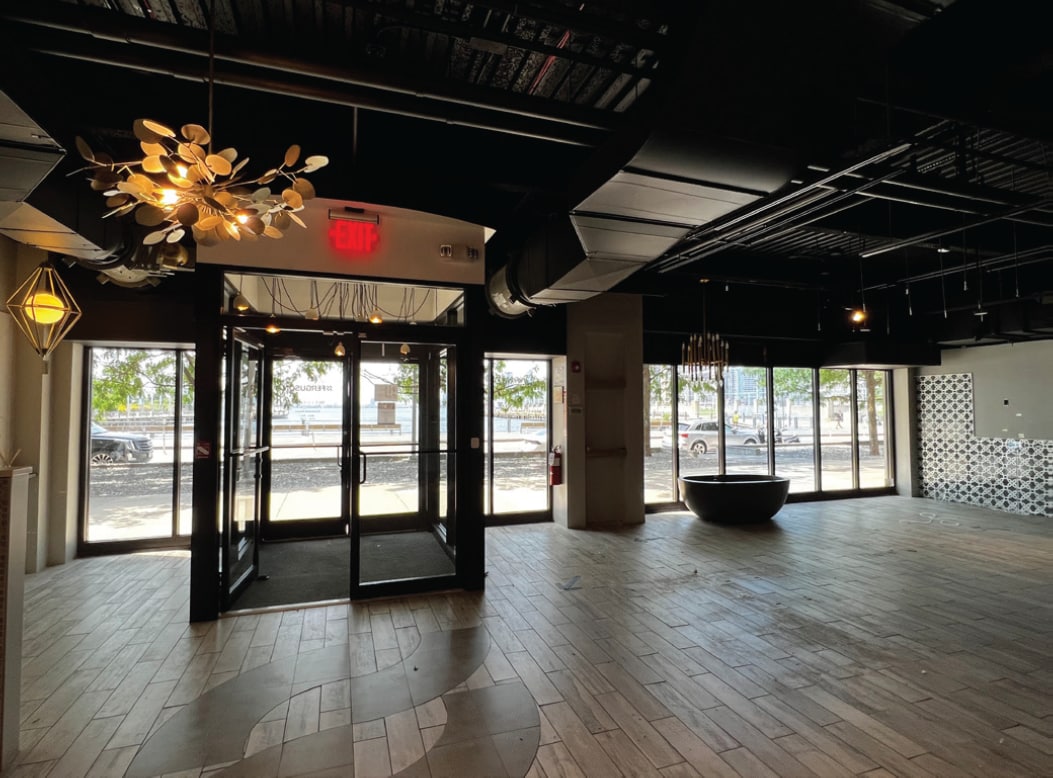 360 Furman St, Brooklyn, NY to rent Interior Photo- Image 1 of 7