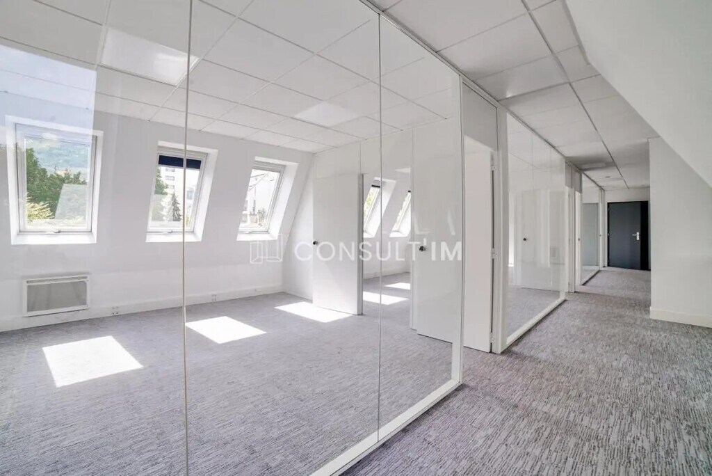 Location Bureaux 227 m² à 2 000 m² - Photo 1