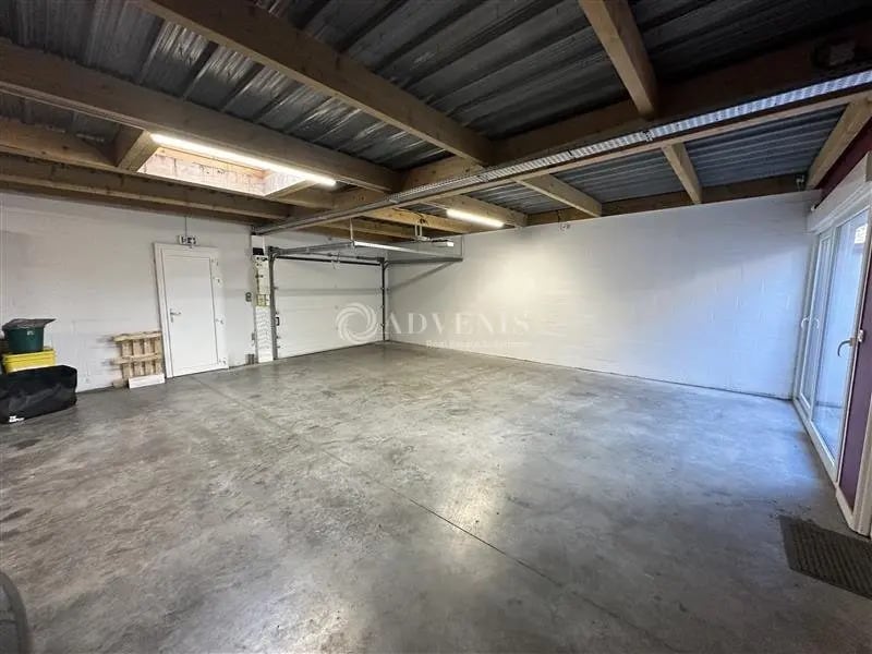 Location Local d'activités 147 m² - Photo 1