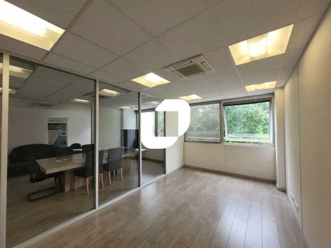 19 Rue Des Malines, Lisses to rent Interior Photo- Image 1 of 11