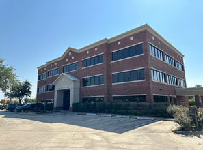 19855 Southwest Fwy, Sugar Land, TX for rent Building Photo- Image 1 of 10