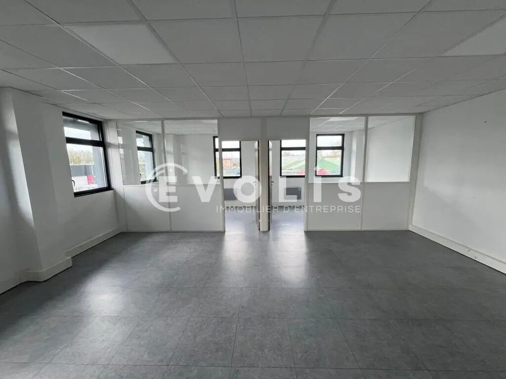 Location Bureaux 60 m² - Photo 1