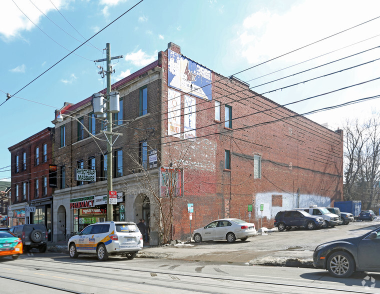 909-911 Queen St E, Toronto, ON for rent - Building Photo - Image 3 of 4