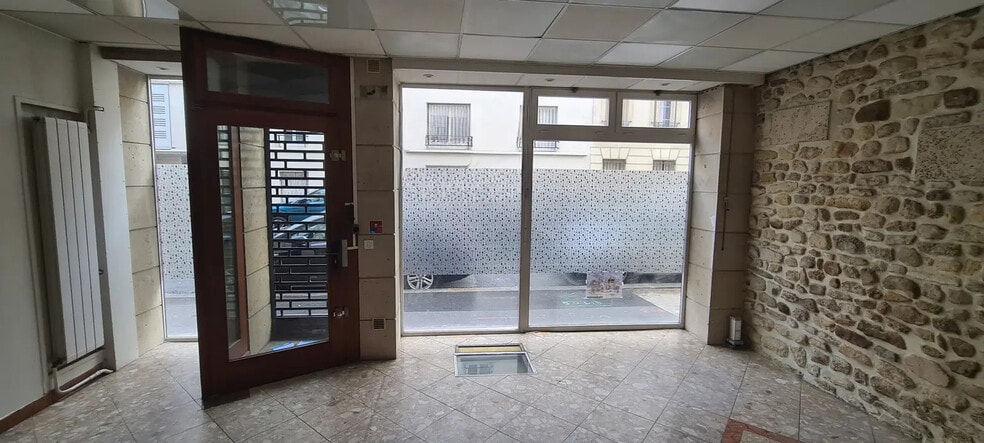 Retail in Paris for sale - Interior Photo - Image 2 of 9