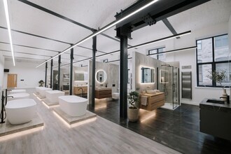 Glen Way, Brierfield to rent Interior Photo- Image 2 of 4