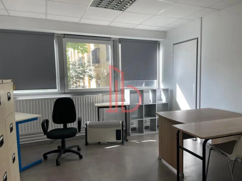 Office in Bordeaux to rent - Interior Photo - Image 3 of 9