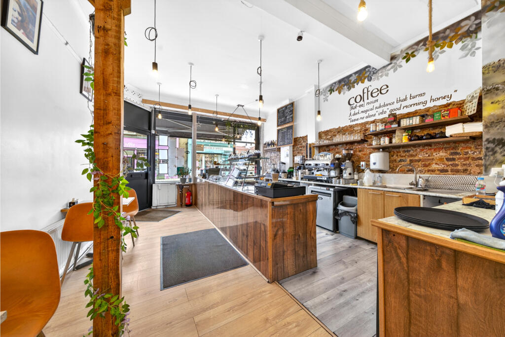 157 Stoke Newington Church St, London to rent Interior Photo- Image 1 of 17