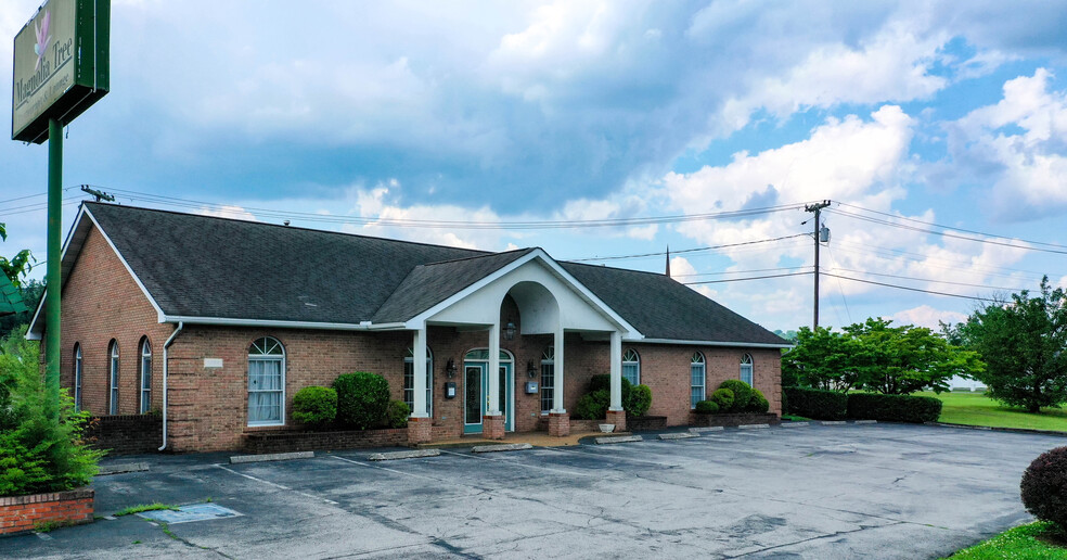 1936 Oak Ridge Tpke, Oak Ridge, TN for sale - Building Photo - Image 1 of 1