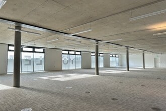 Great Marlings, Luton to rent Interior Photo- Image 2 of 5