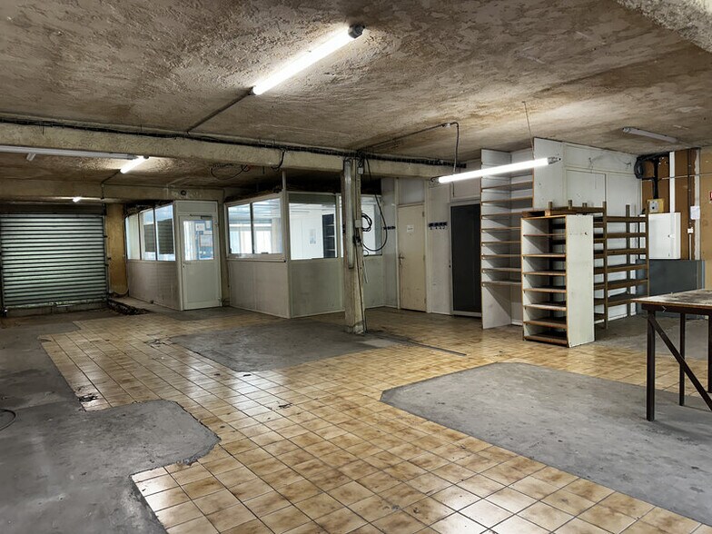 Avenue Denis Papin, Rognac for sale - Building Photo - Image 2 of 5