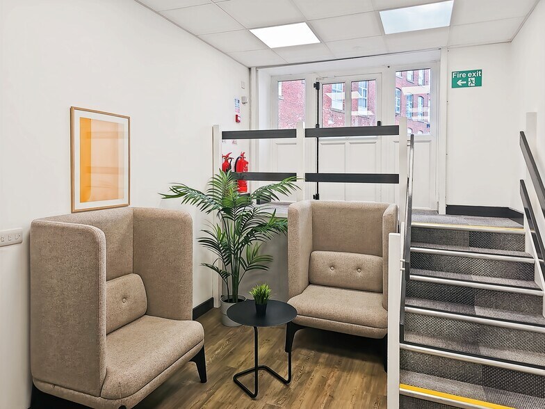 Chapel Rd, Oldham to rent - Interior Photo - Image 3 of 10