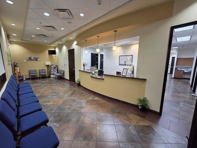 More details for 14811 W Bell Rd, Surprise, AZ - Medical to Rent