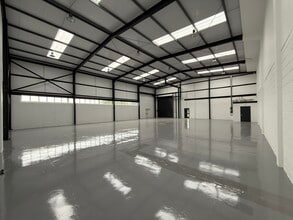 Durban Rd, Bognor Regis to rent Interior Photo- Image 2 of 6