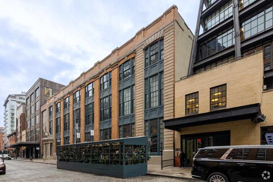 416 W 13th St, New York, NY to rent - Building Photo - Image 2 of 9