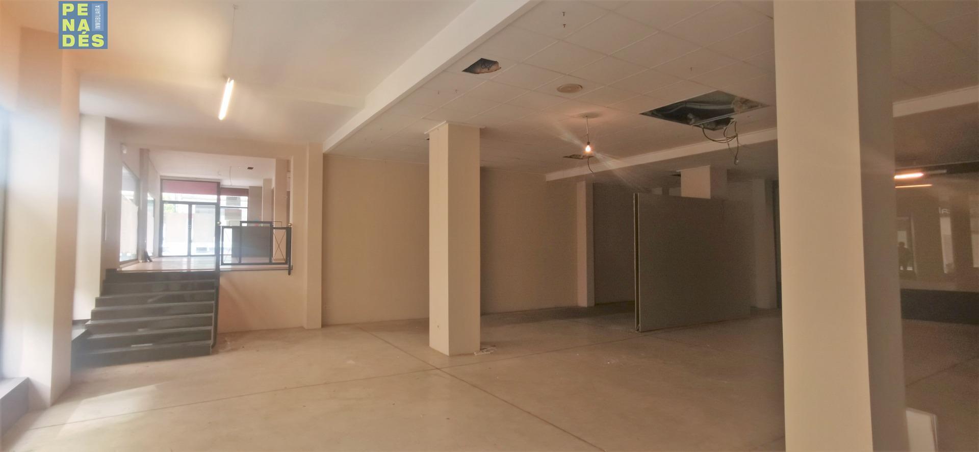 Retail in Ontinyent, Valencia to rent Building Photo- Image 1 of 10