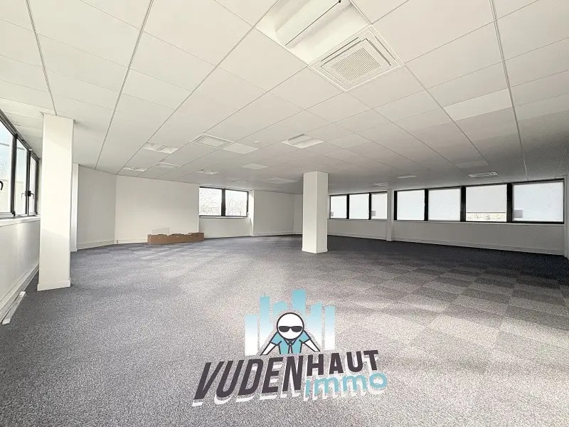 Office in Toulouse to rent Building Photo- Image 1 of 10