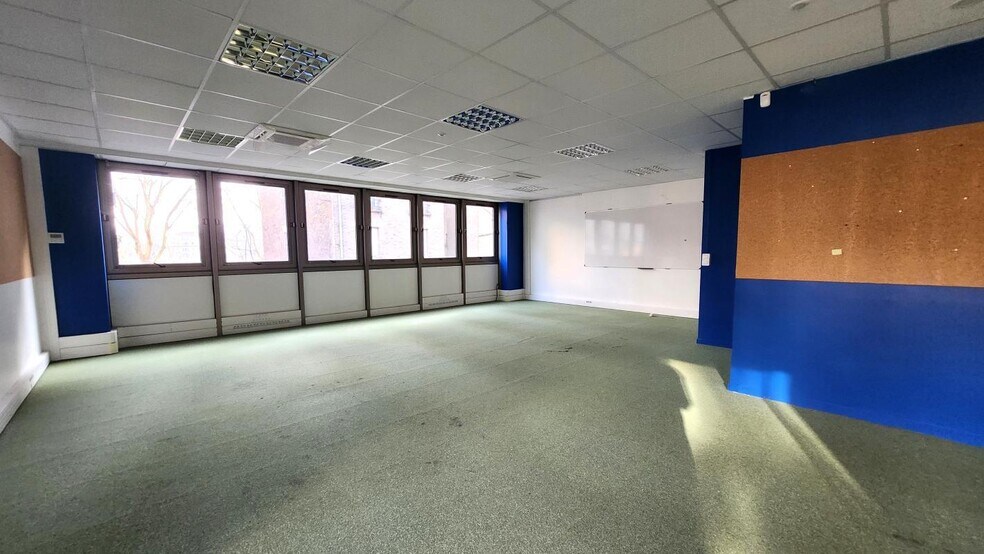 Office in Boulogne-Billancourt to rent - Interior Photo - Image 3 of 4