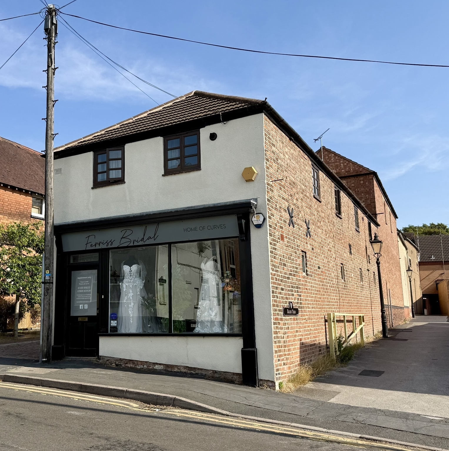 65 Stockwell Head, Hinckley to rent Building Photo- Image 1 of 5