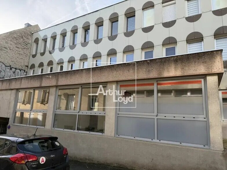 Office in Melun for sale - Building Photo - Image 3 of 9