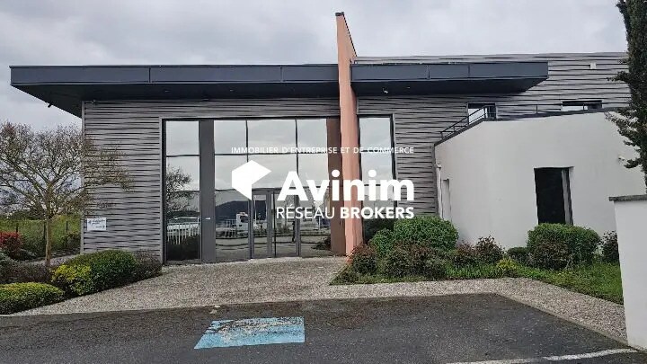 Office in Plaisance-du-Touch to rent Building Photo- Image 1 of 16