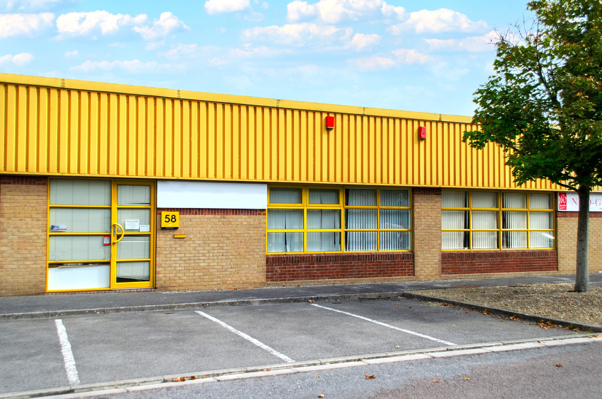 Buckingham Rd, Weston Super Mare to rent Building Photo- Image 1 of 2