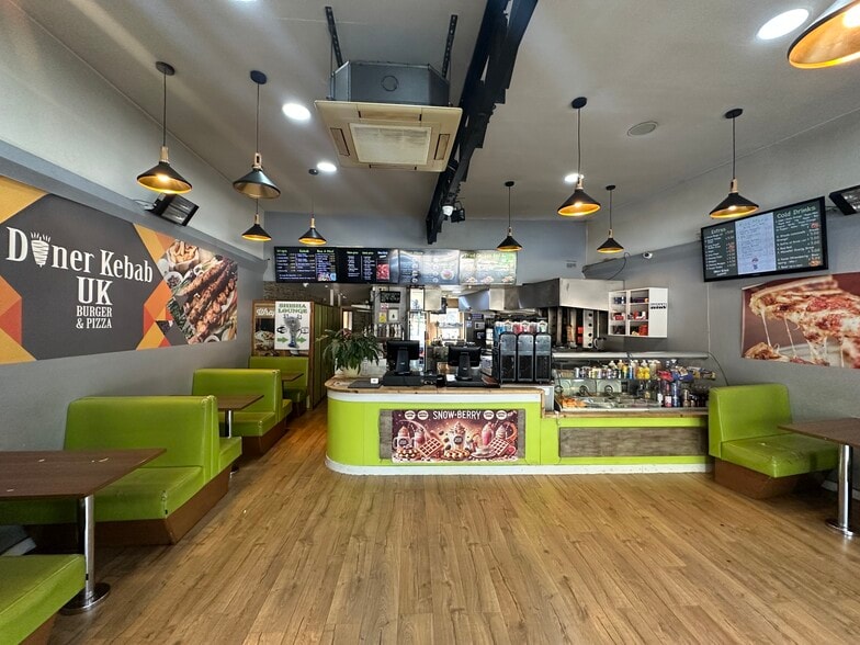 142 Old Christchurch Rd, Bournemouth to rent - Building Photo - Image 2 of 6