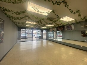 6600-6924 Antoine Dr, Houston, TX to rent Building Photo- Image 1 of 3