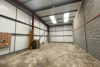 Broomhouse Ln, Doncaster for rent Interior Photo- Image 1 of 4