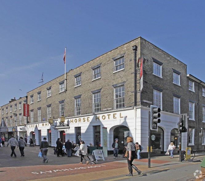 43-49 Tavern St, Ipswich to rent - Building Photo - Image 3 of 13