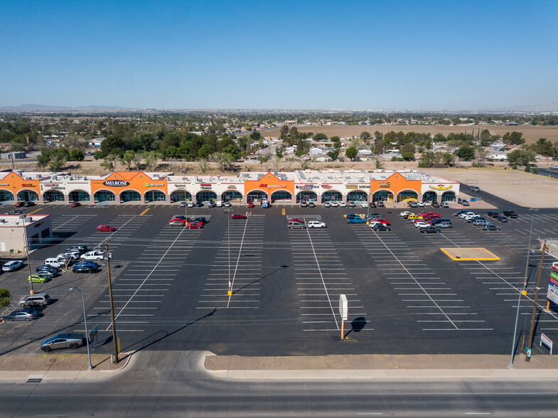 Fiesta Mercado Shopping Center portfolio of 6 properties for sale on LoopNet.co.uk - Building Photo - Image 3 of 19